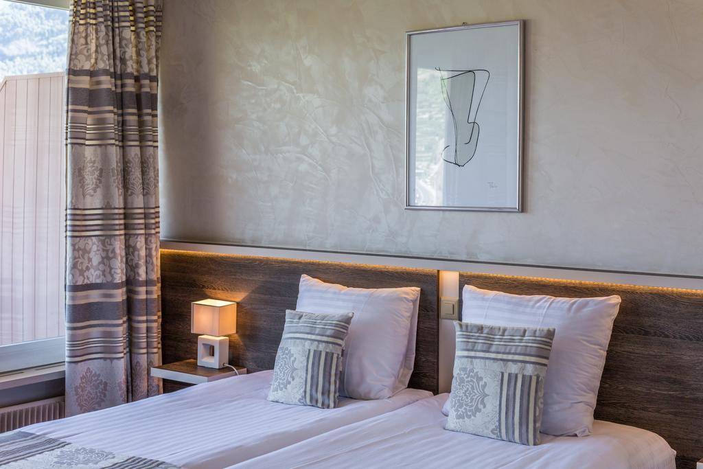 Hotel Castel Sion Bagian luar foto